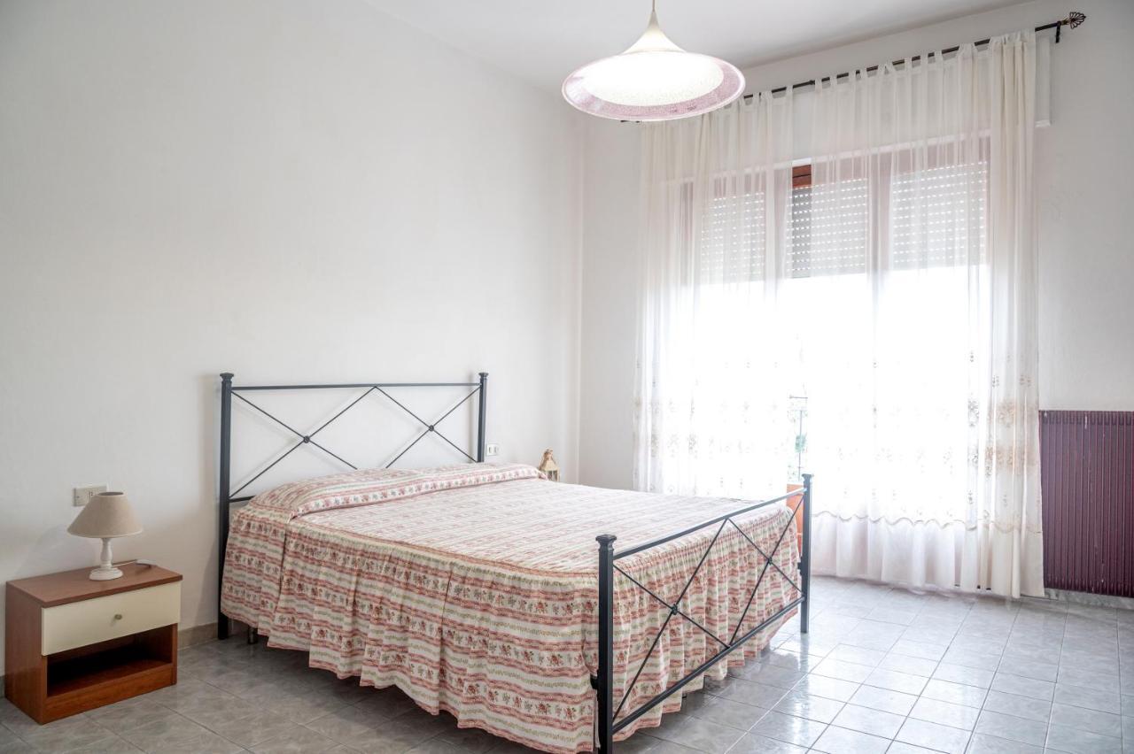 Iss Travel Apartments Casa Maria In Marina Di Massa มาสซา ภายนอก รูปภาพ