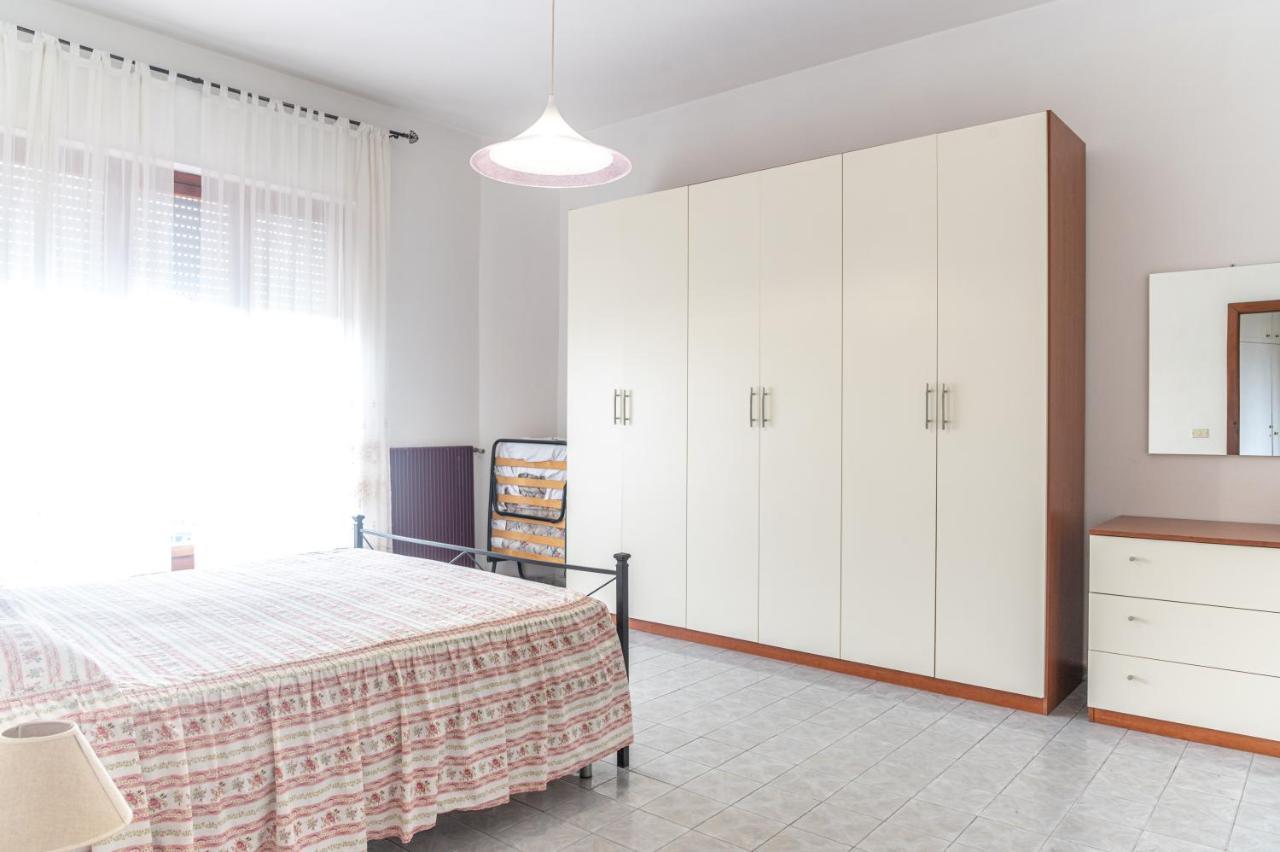 Iss Travel Apartments Casa Maria In Marina Di Massa มาสซา ภายนอก รูปภาพ